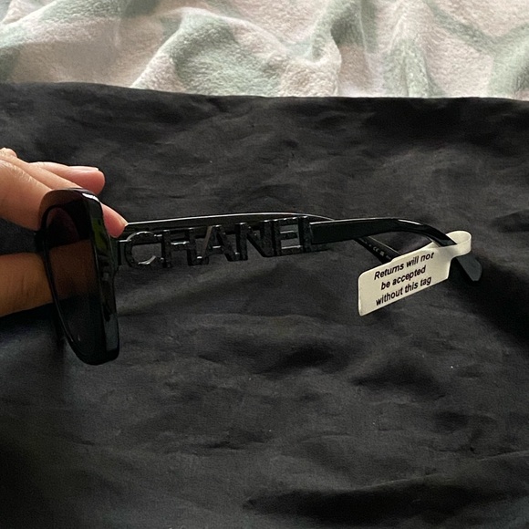 Chanel square sunglasses - Picture 9 of 12